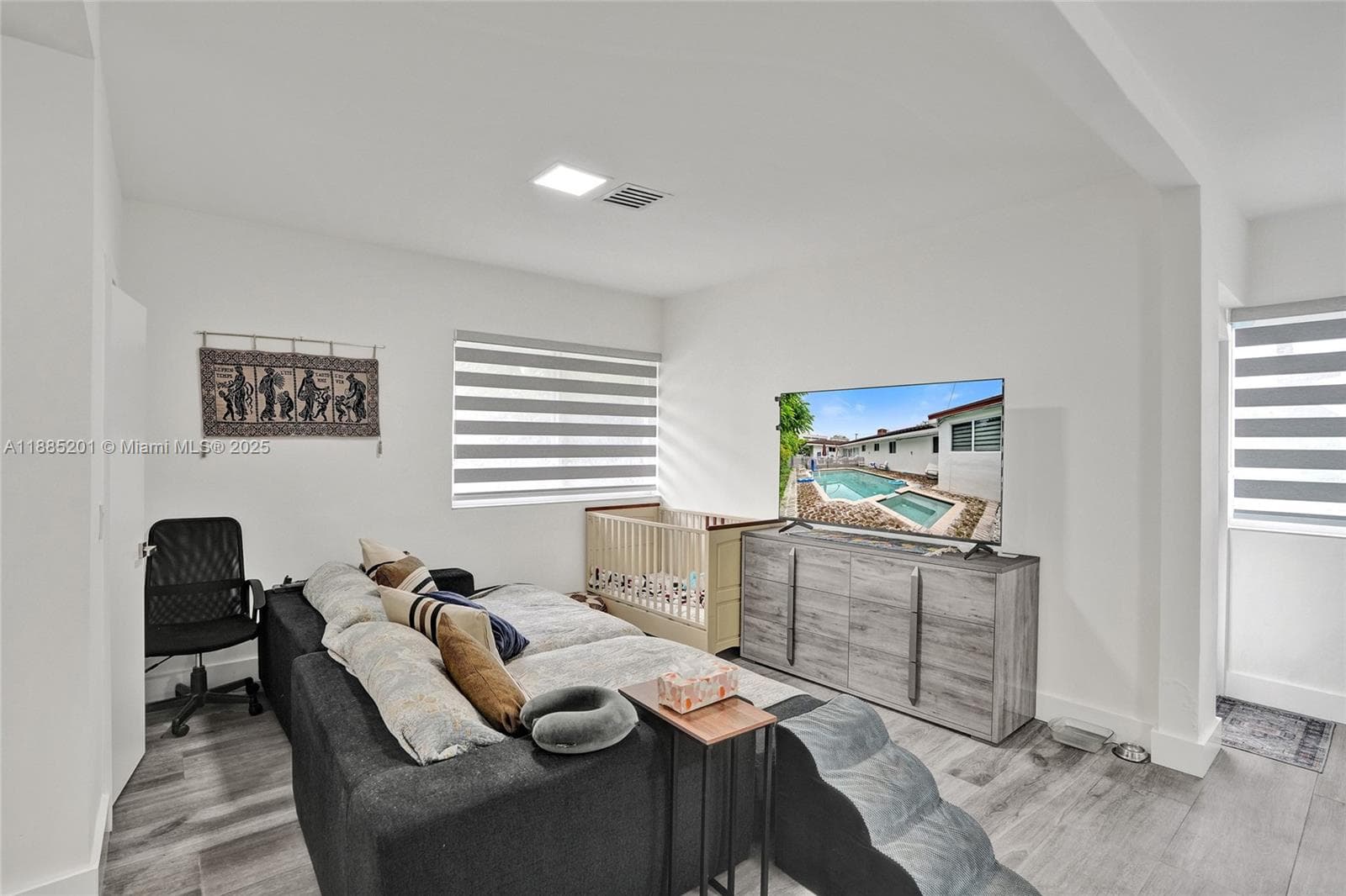 A11885201 — Miami Beach — 6