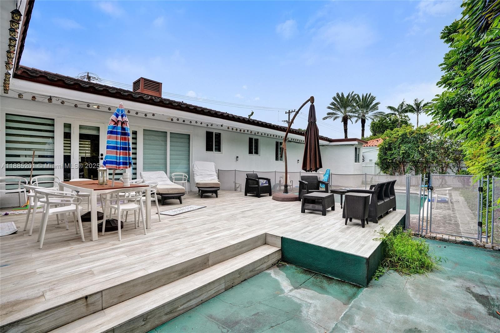 A11885201 — Miami Beach — 24