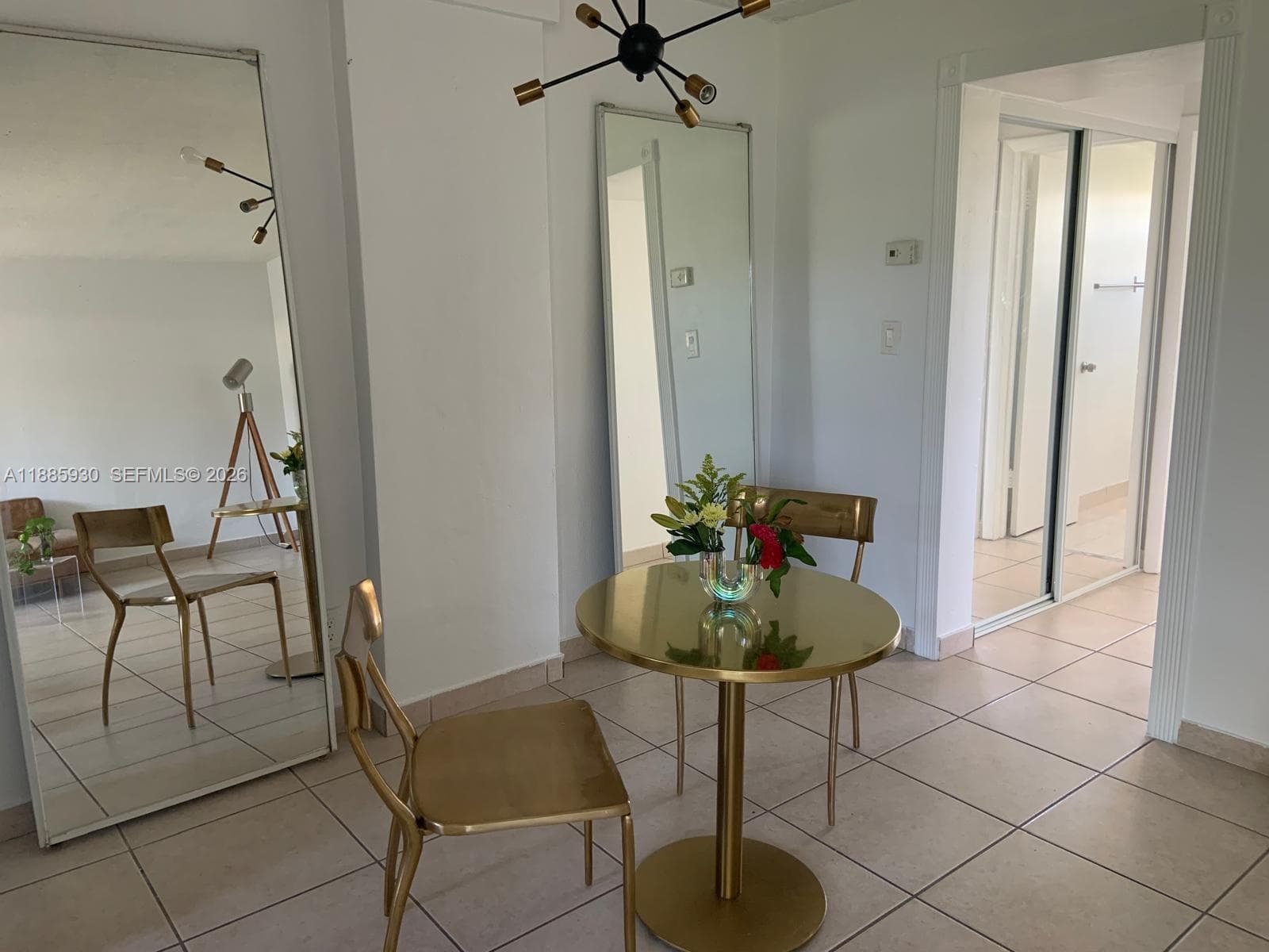 A11885930 — Miami Beach — 6