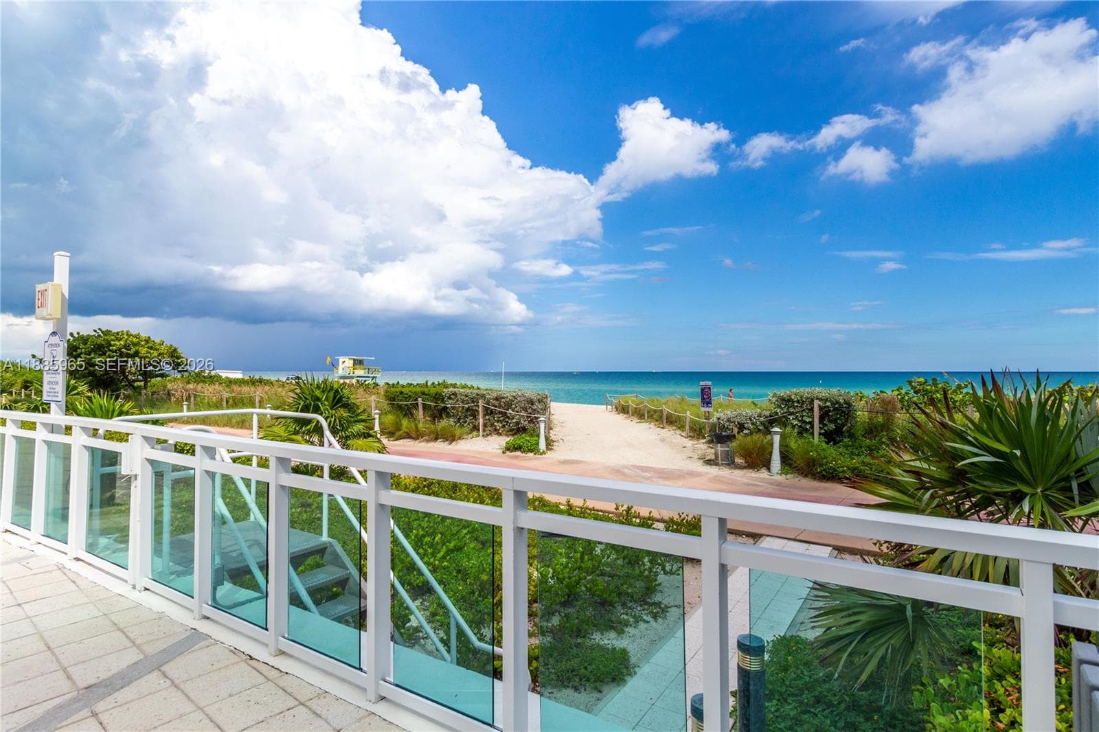 A11885965 — Miami Beach — 42