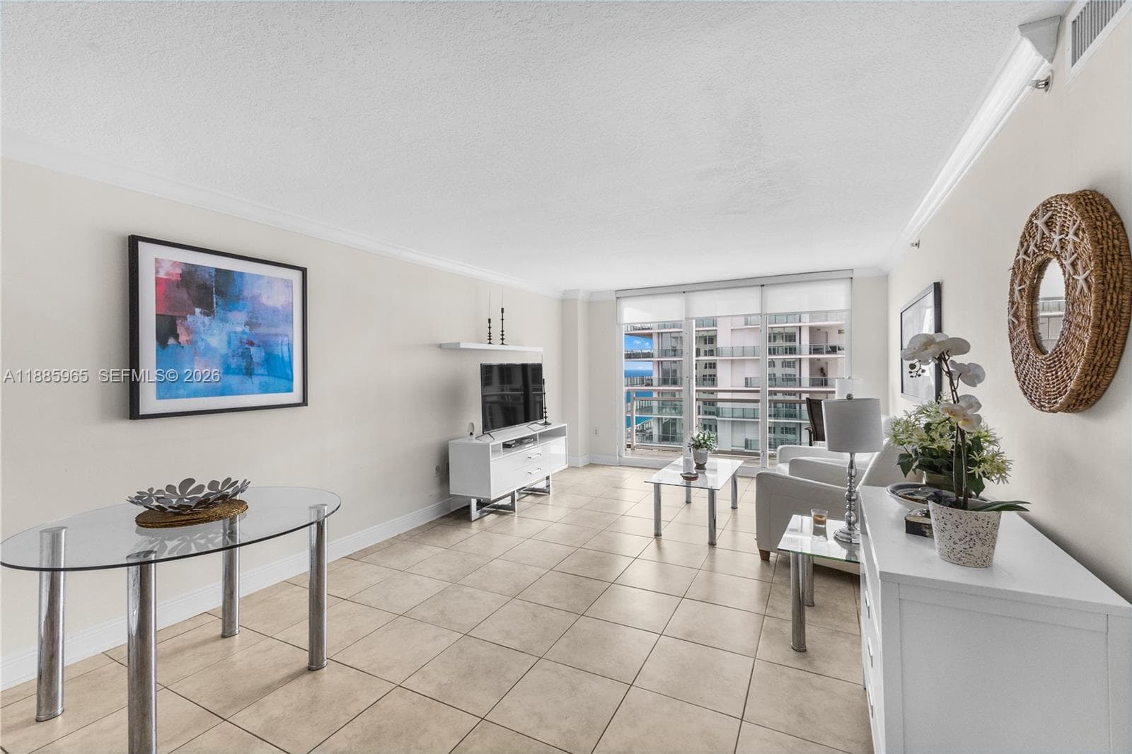 A11885965 — Miami Beach — 14