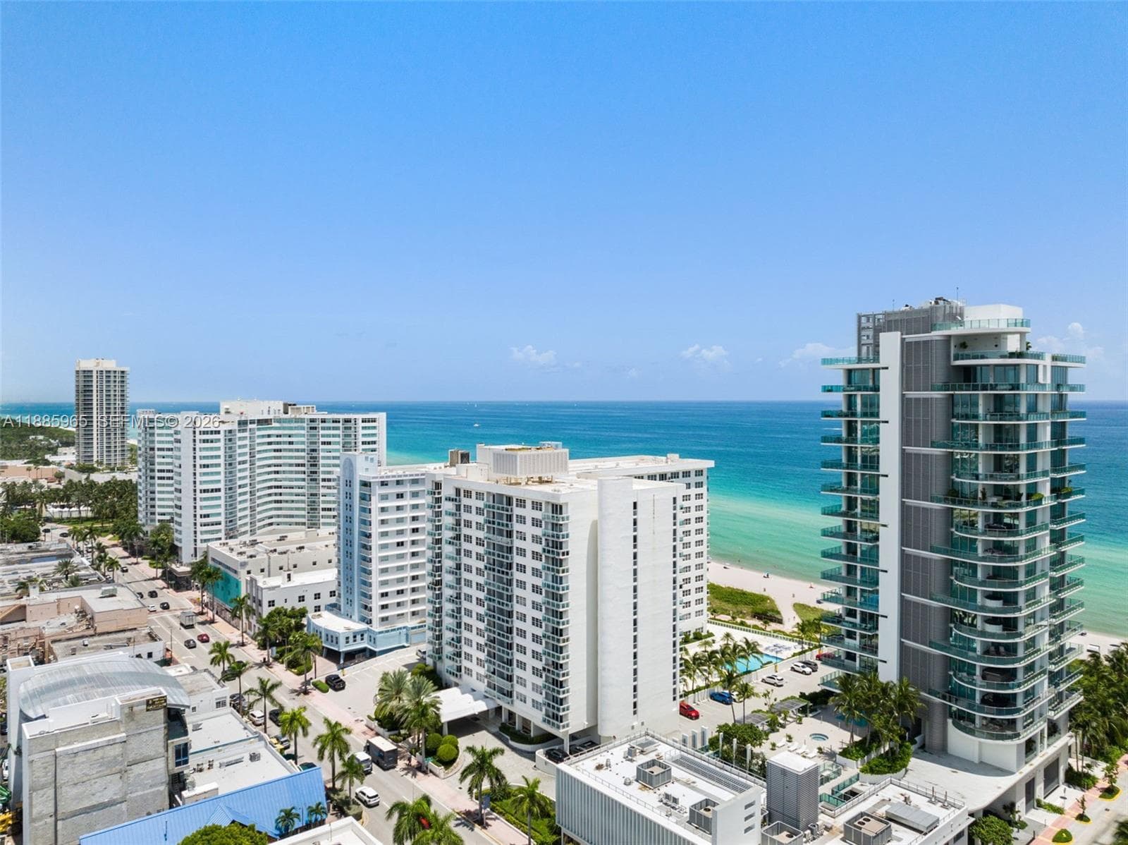 A11885965 — Miami Beach — 41