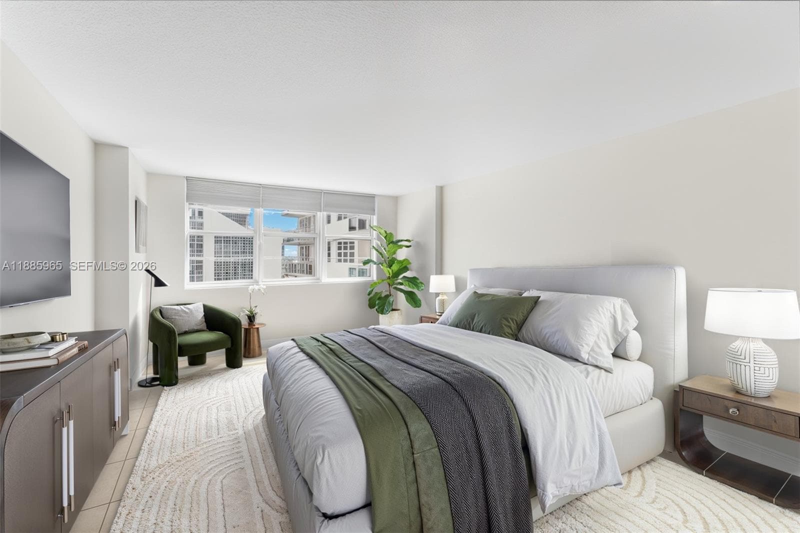 A11885965 — Miami Beach — 15