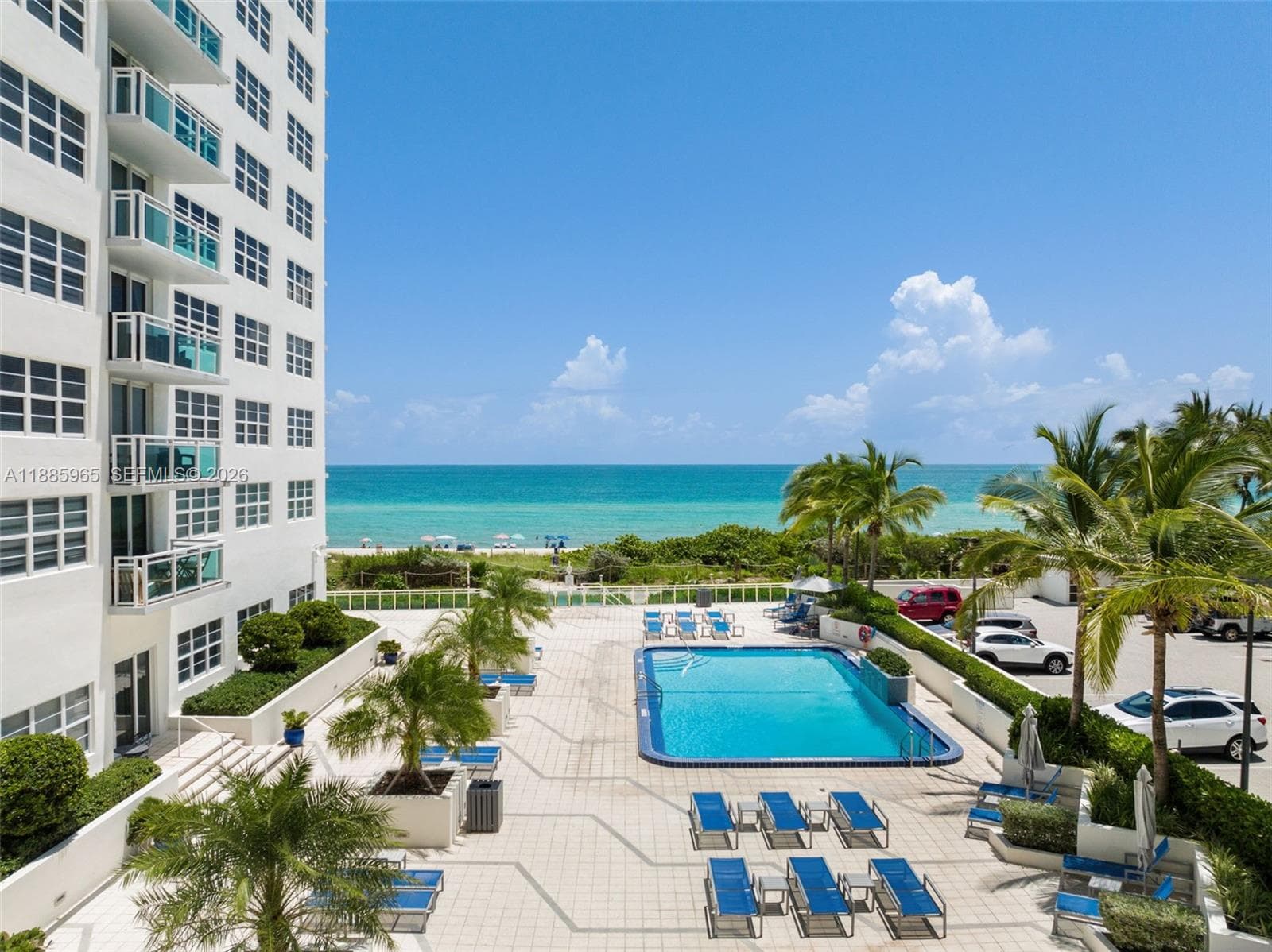 A11885965 — Miami Beach — 44