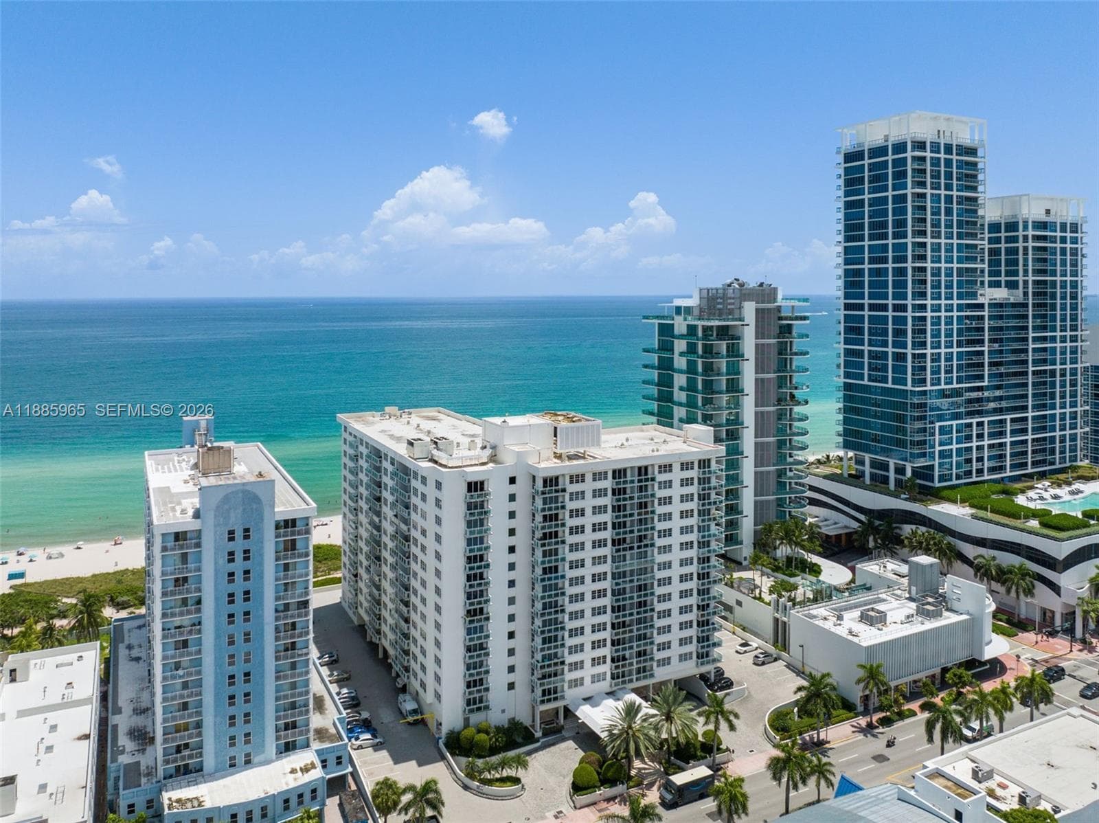A11885965 — Miami Beach — 40