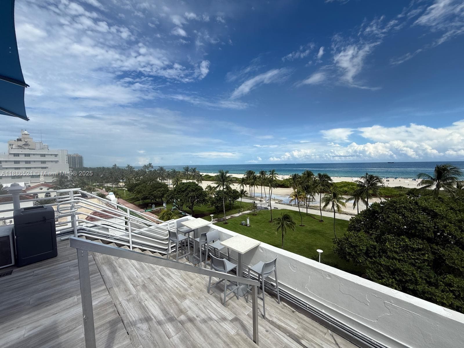 A11886521 — Miami Beach — 8