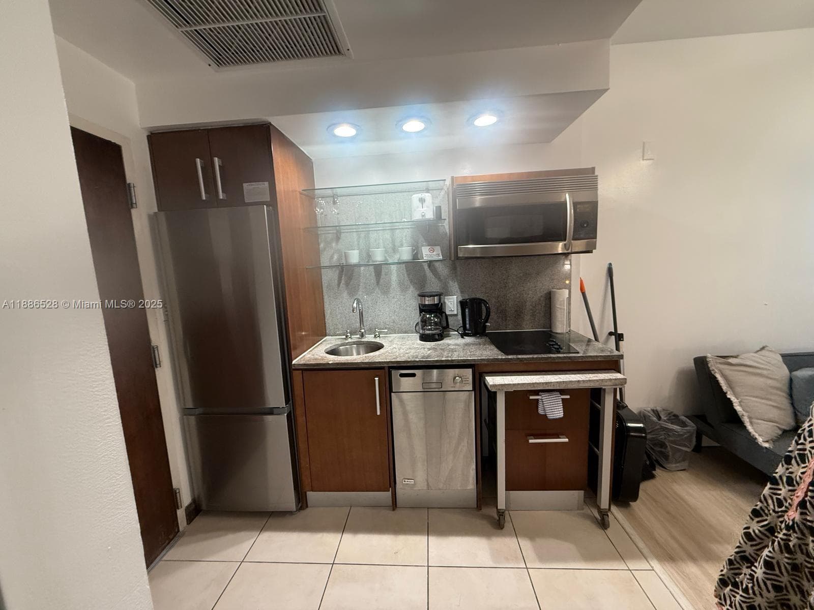 A11886528 — Miami Beach — 4