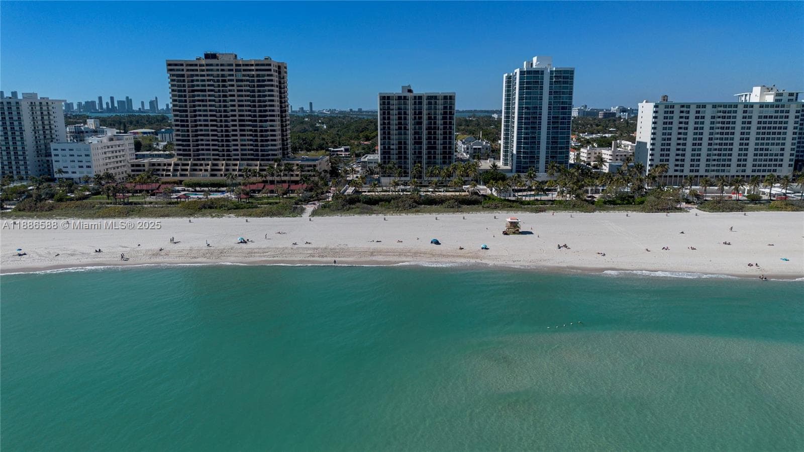 A11886588 — Miami Beach — 27