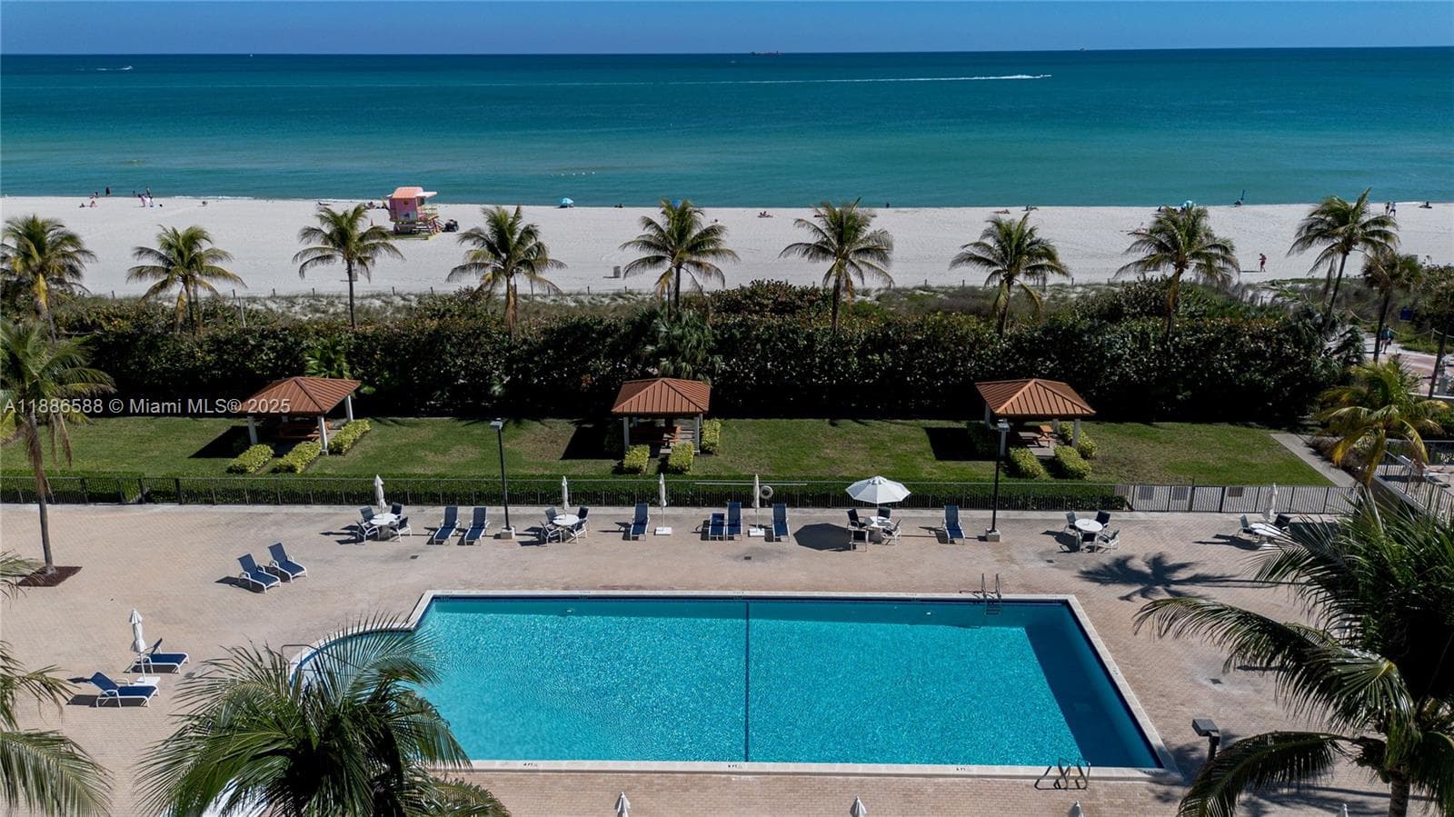 A11886588 — Miami Beach