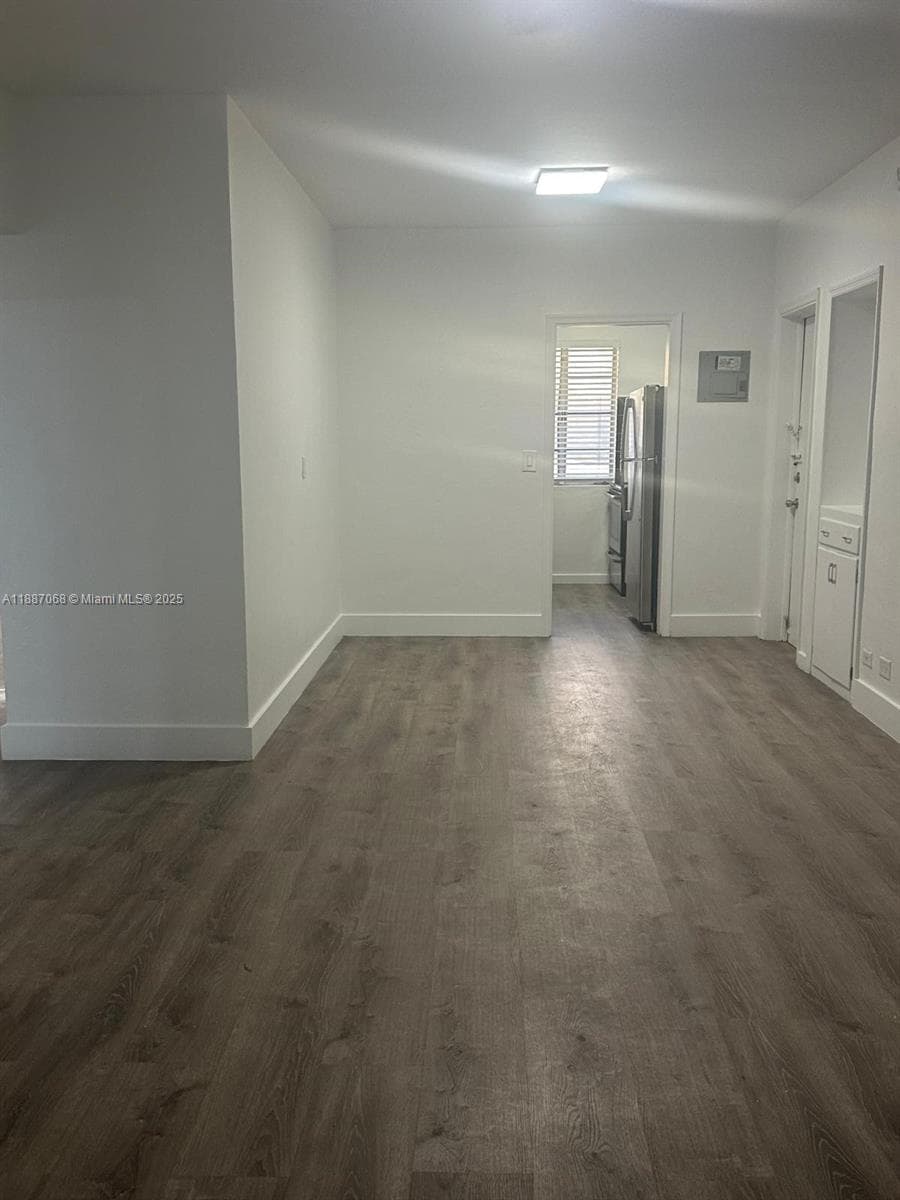 A11887068 — Miami Beach — 2