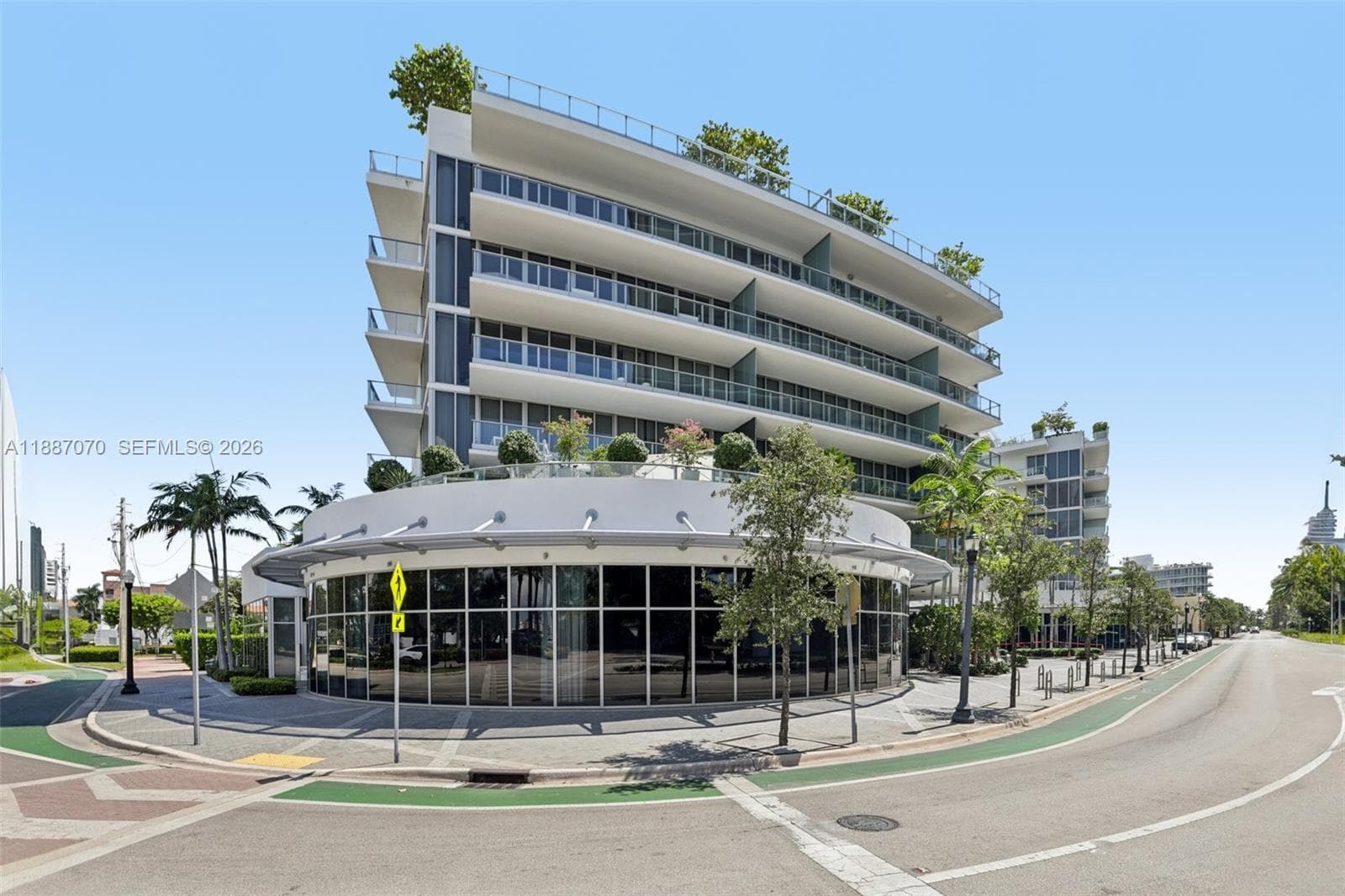 A11887070 — Miami Beach — 36
