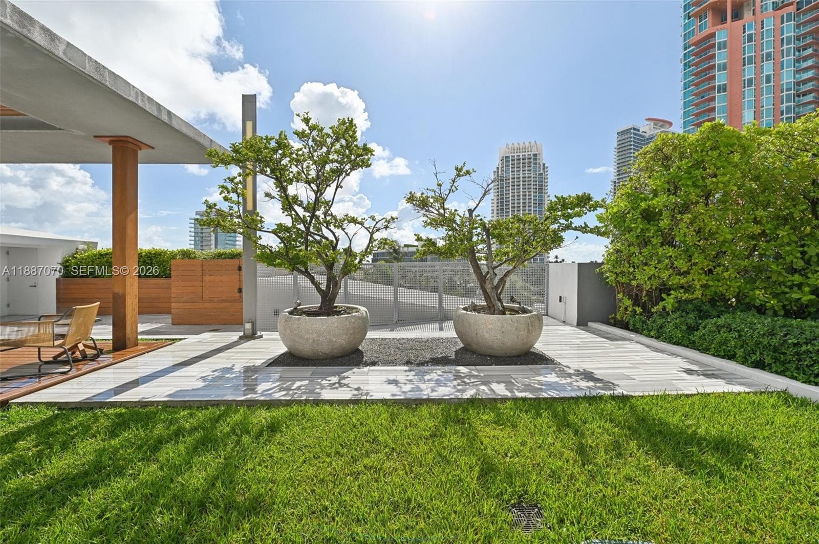 A11887070 — Miami Beach — 61