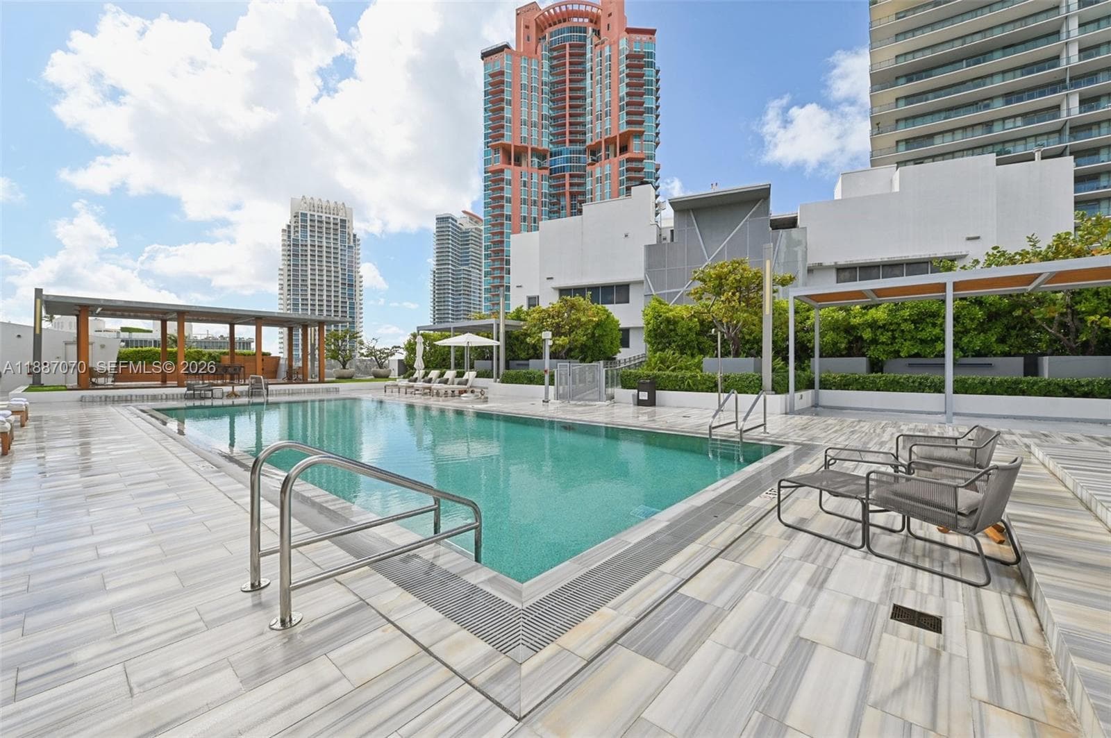 A11887070 — Miami Beach — 59