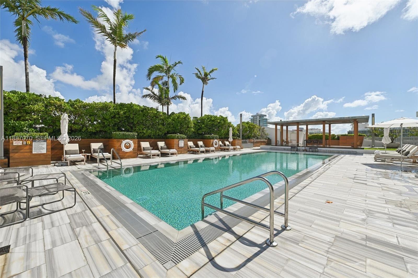 A11887070 — Miami Beach — 58