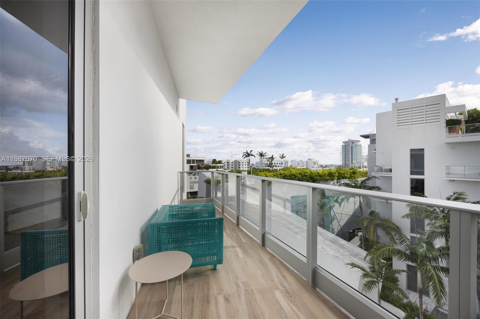 A11887070 — Miami Beach — 29
