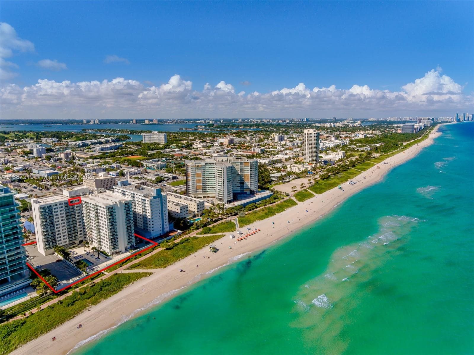 A11887219 — Miami Beach — 41