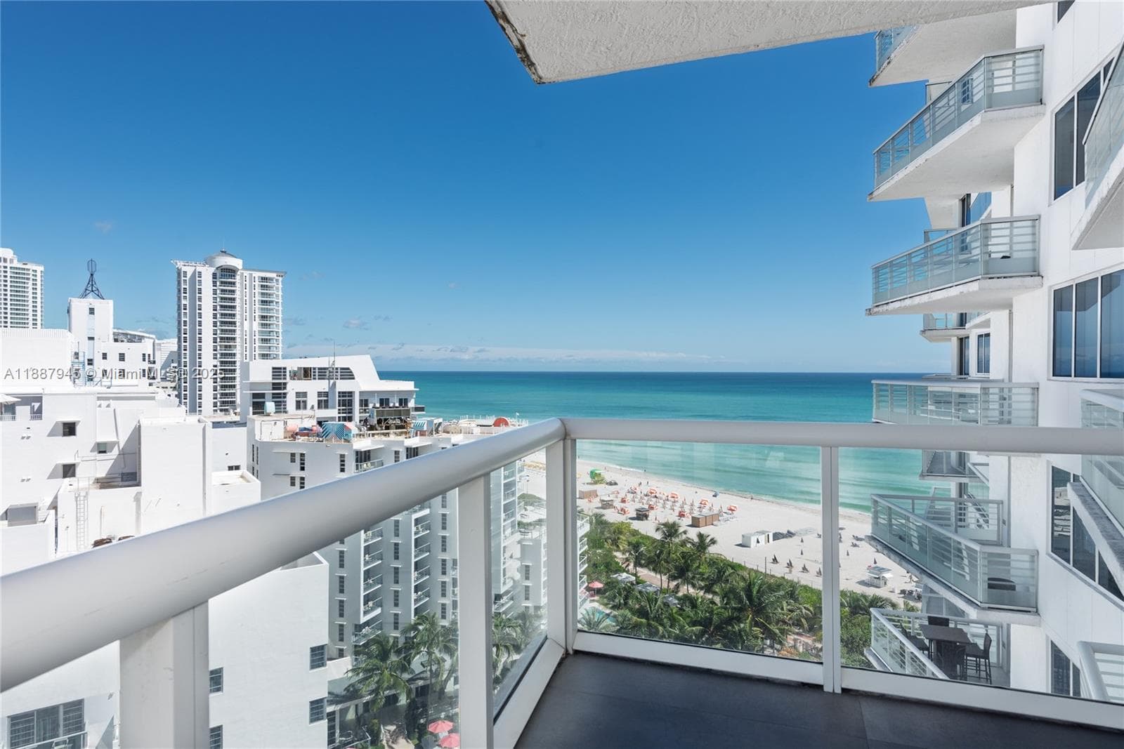 A11887945 — Miami Beach — 22
