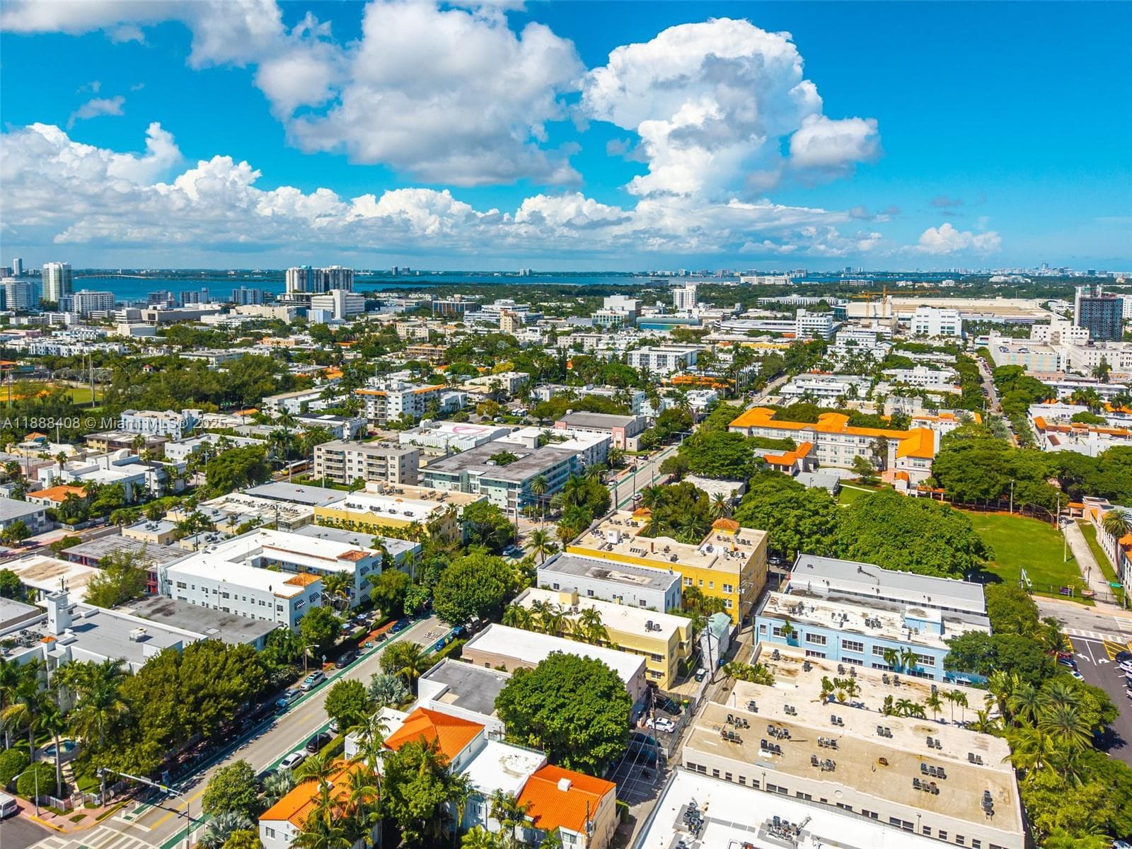 A11888408 — Miami Beach — 23