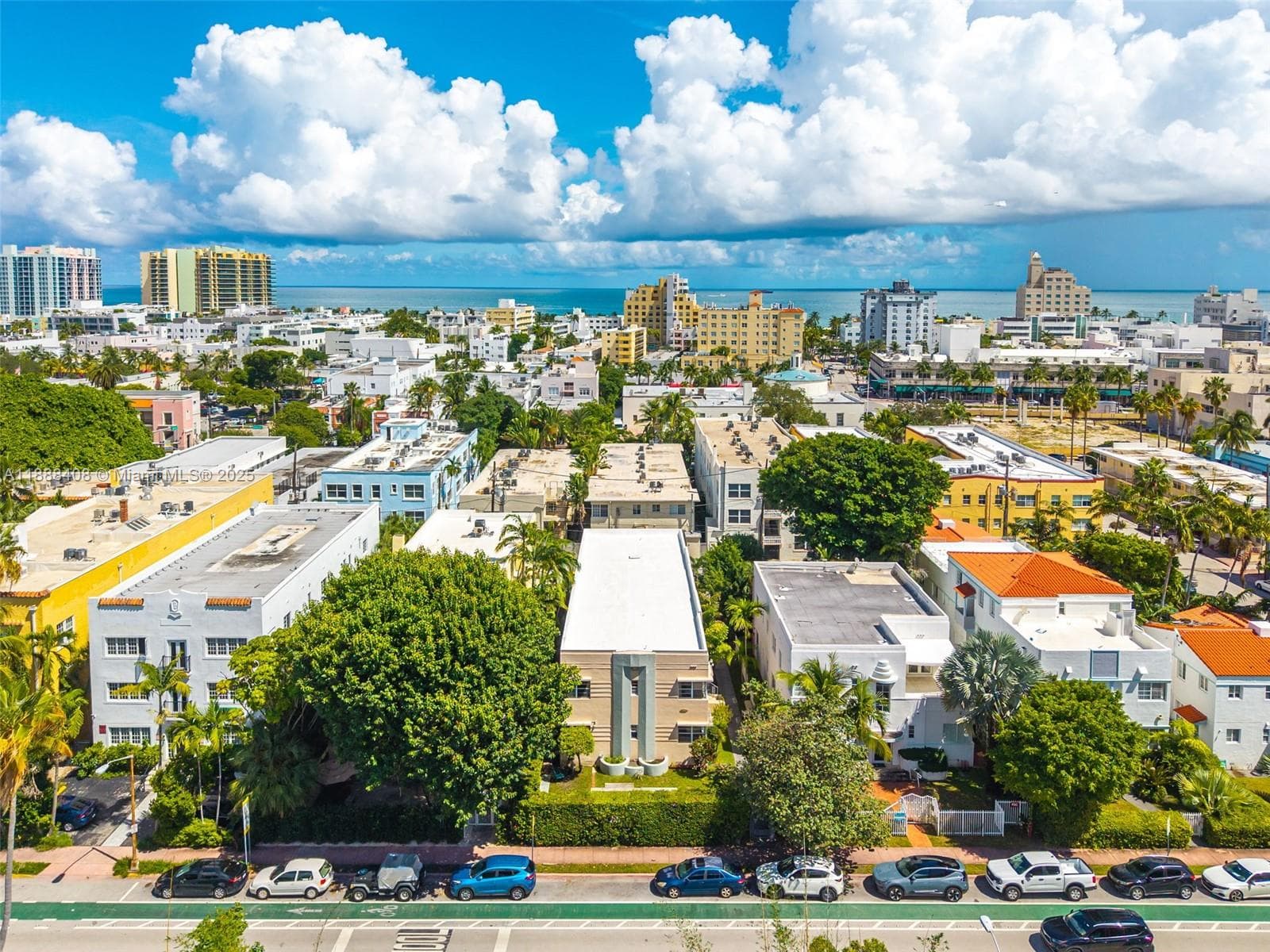 A11888408 — Miami Beach — 6