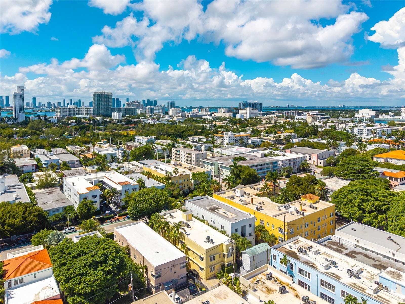 A11888408 — Miami Beach — 12