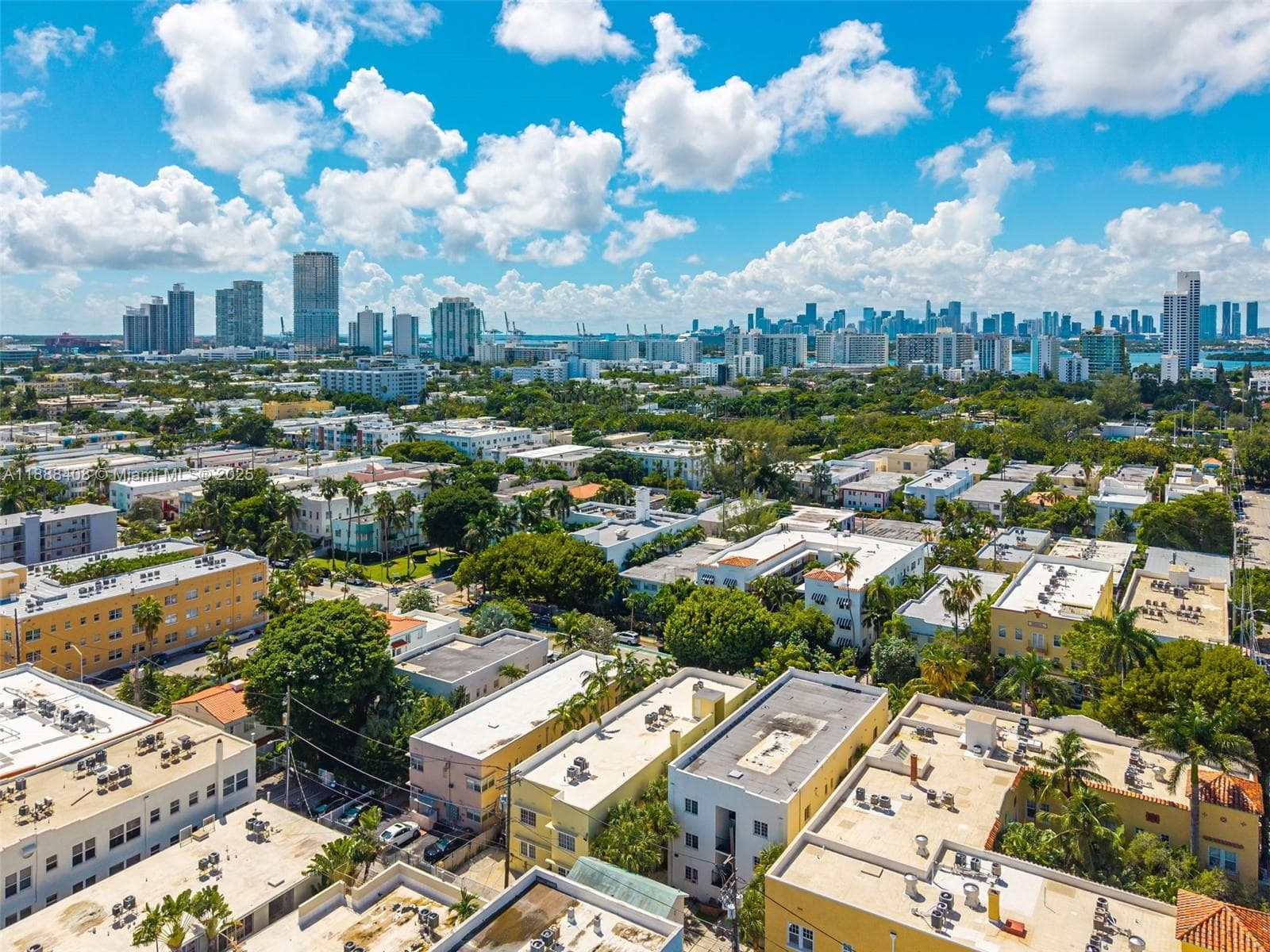 A11888408 — Miami Beach — 10