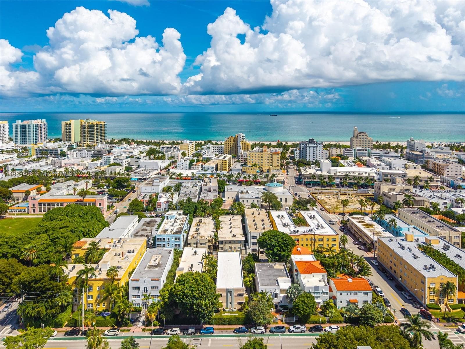 A11888408 — Miami Beach — 15