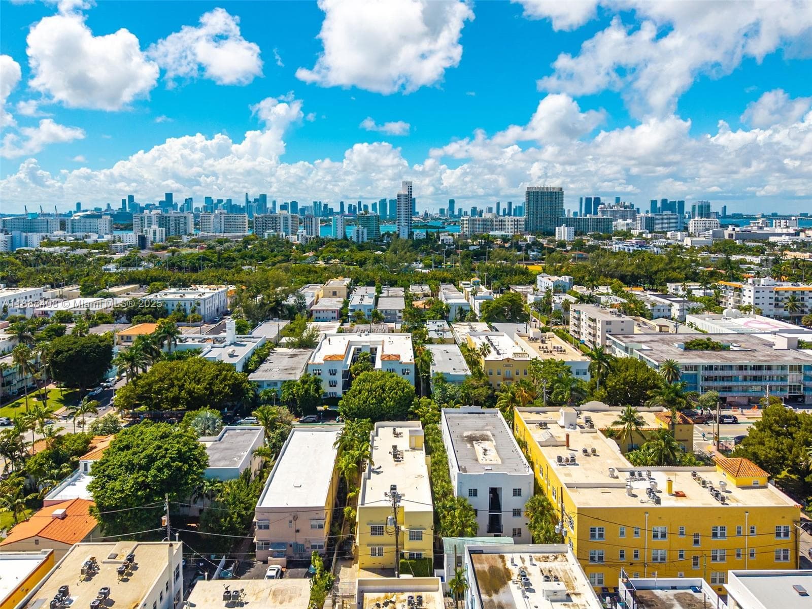 A11888408 — Miami Beach — 11