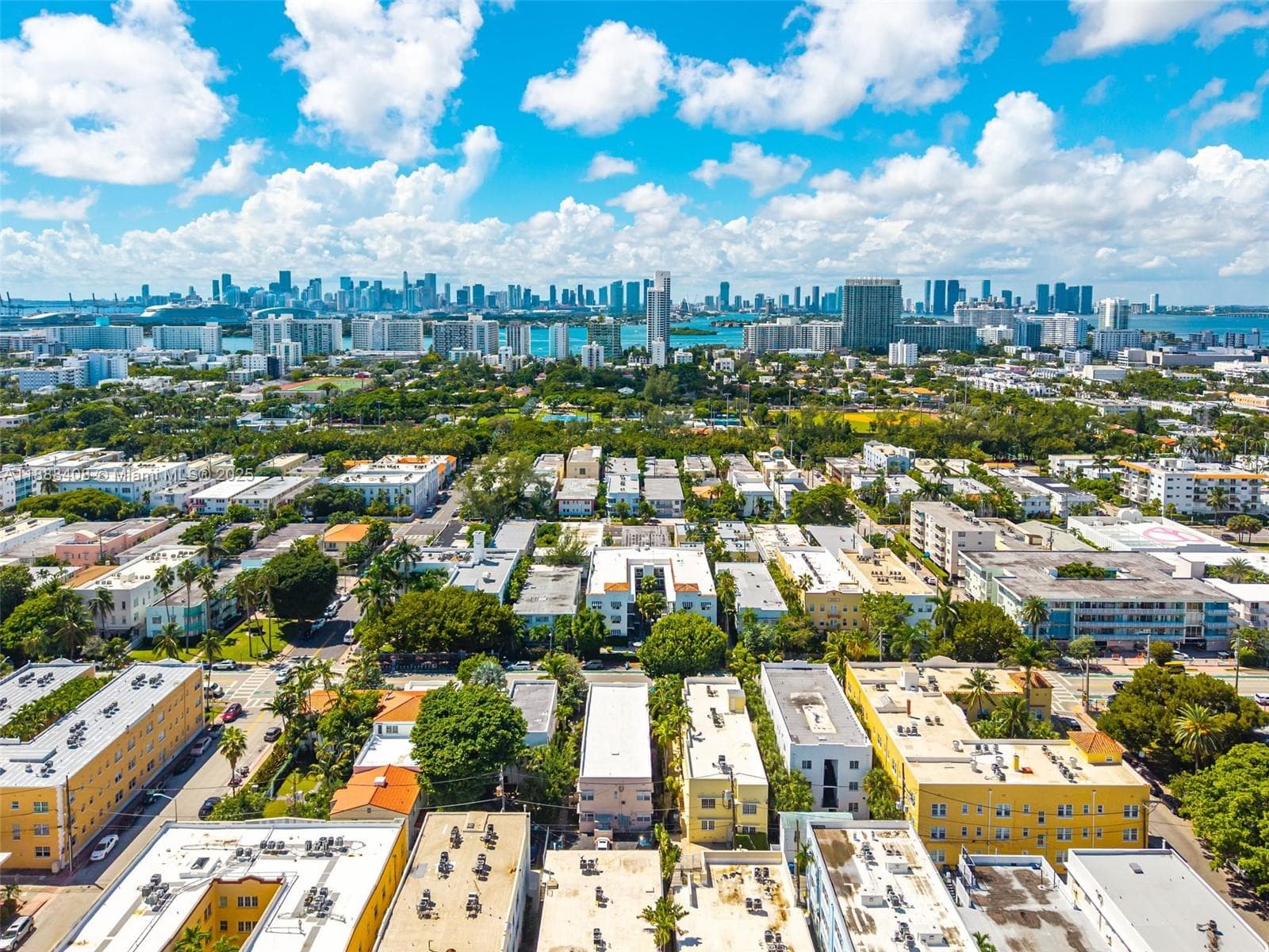A11888408 — Miami Beach — 21