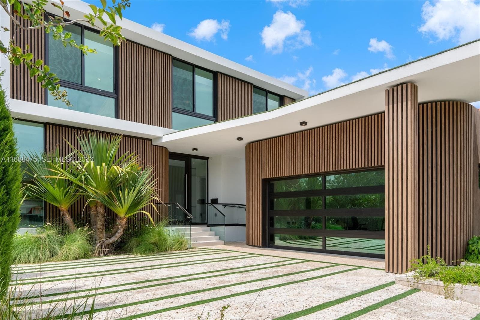 A11888475 — Miami Beach — 49