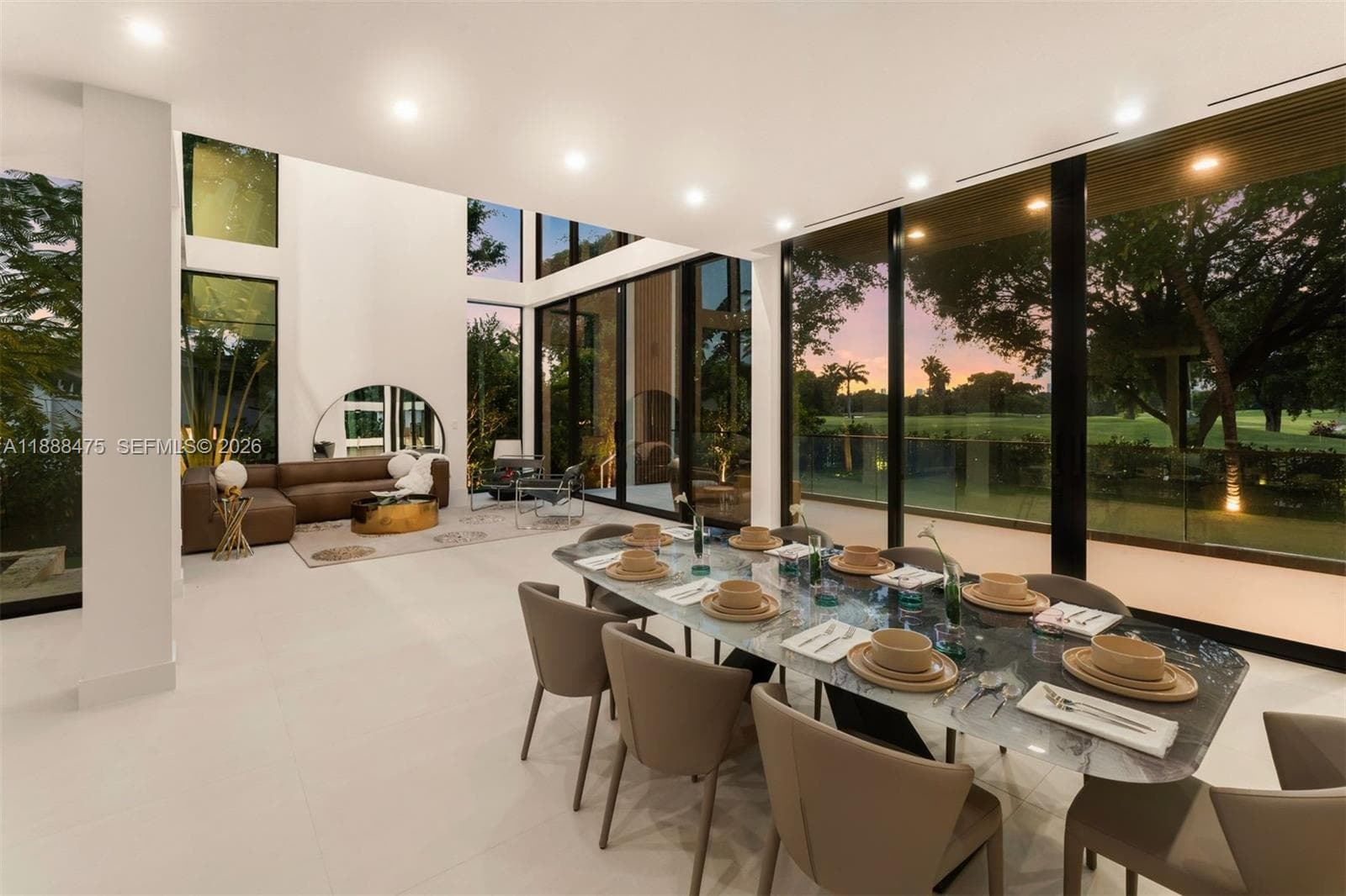 A11888475 — Miami Beach — 51