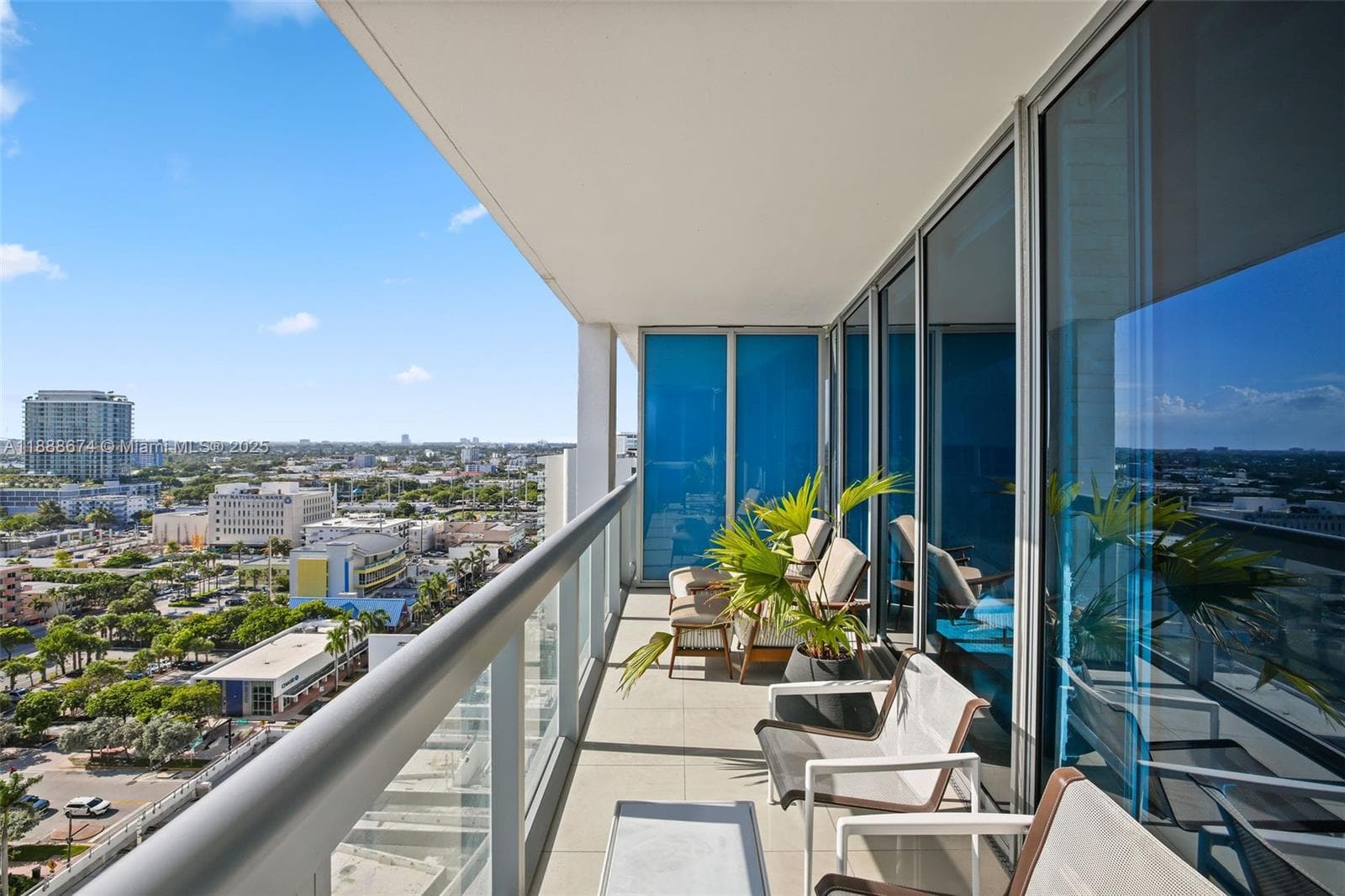 A11888674 — Miami Beach — 11