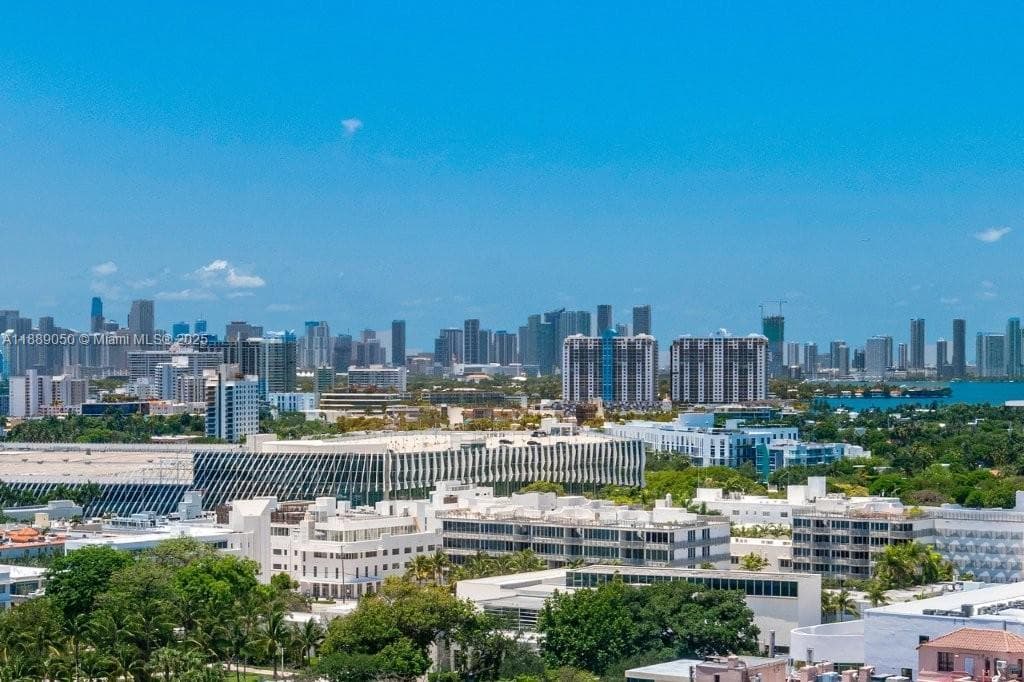 A11889050 — Miami Beach — 39