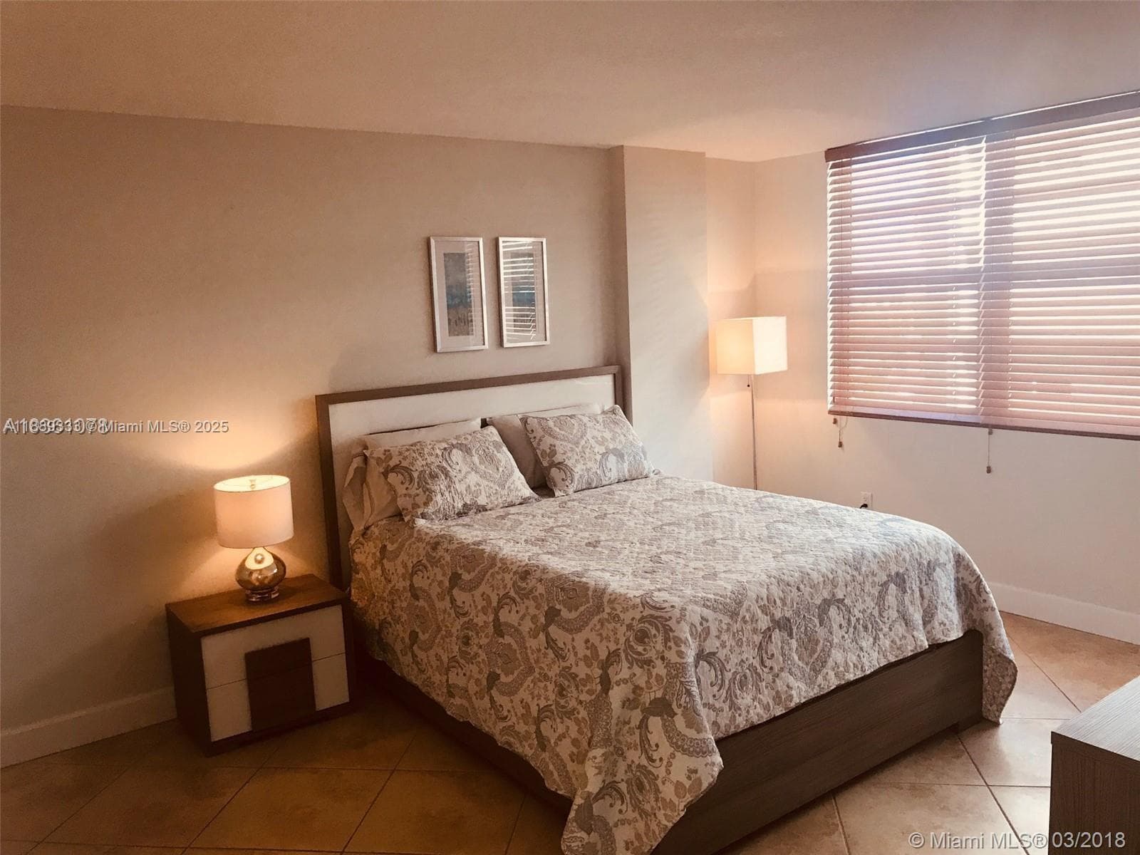 A11889333 — Miami Beach — 10