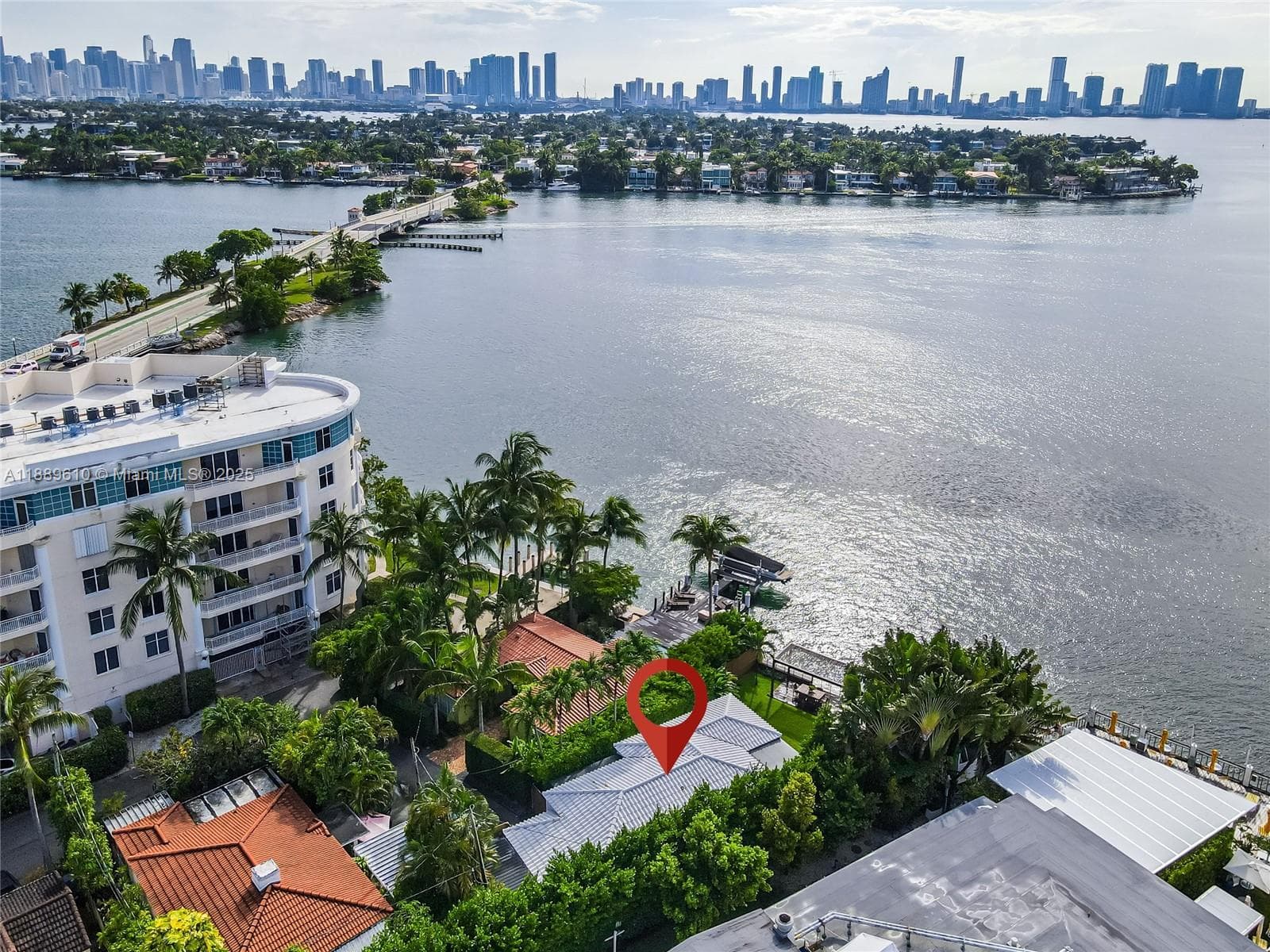 A11889610 — Miami Beach — 39