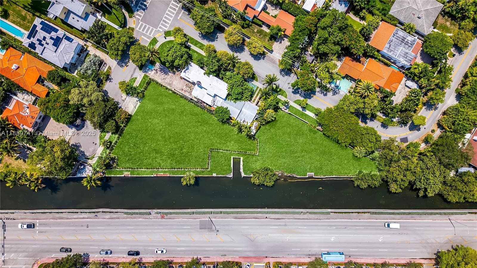 A11889741 — Miami Beach — 2