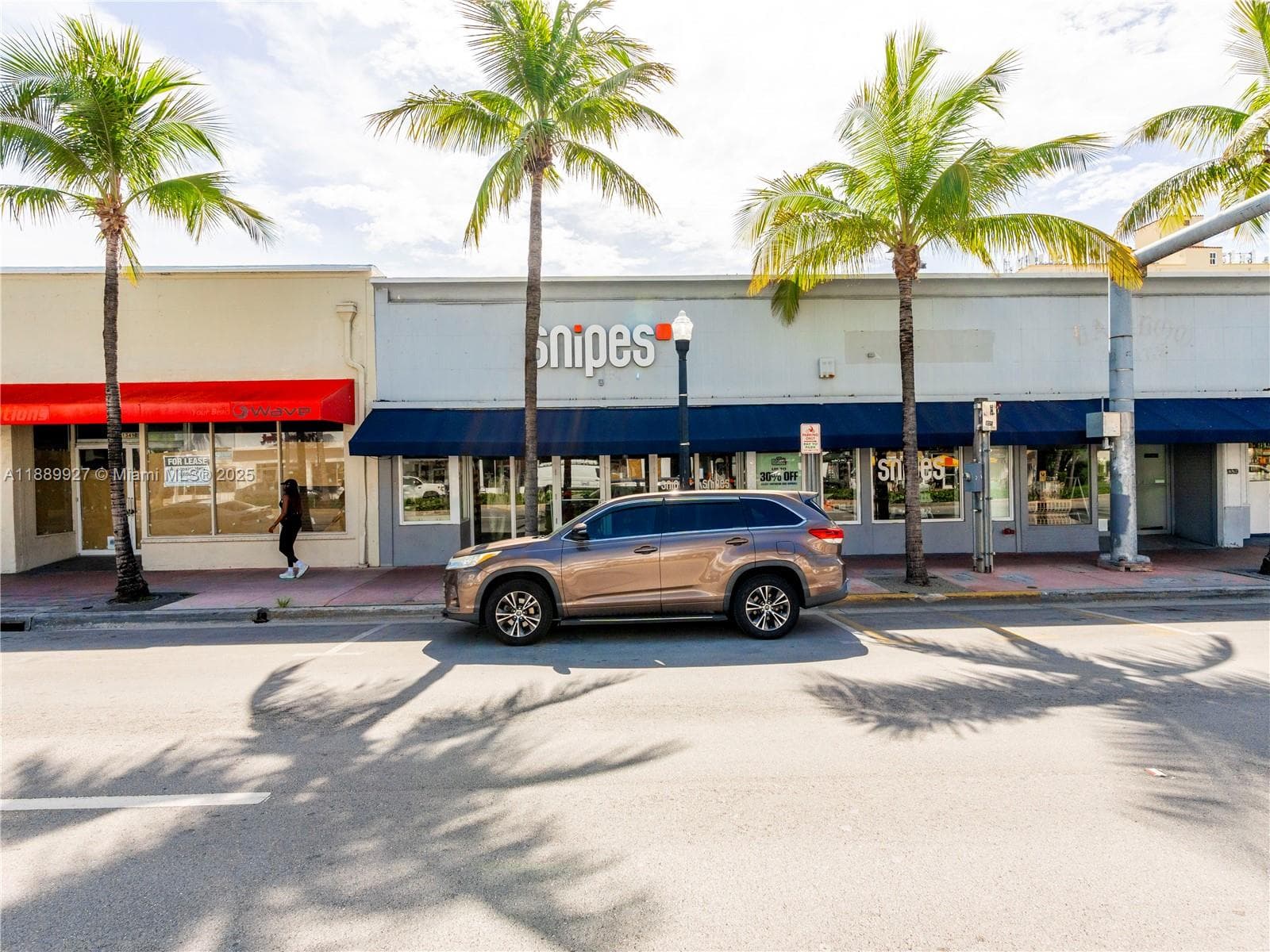 A11889927 — Miami Beach