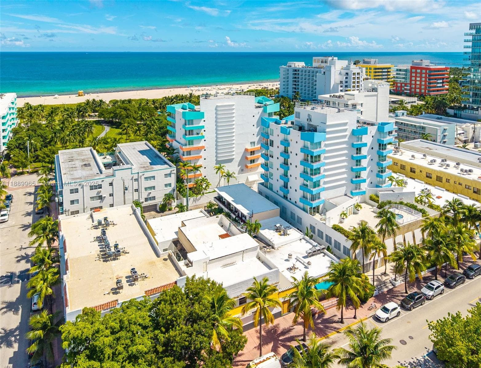 A11889965 — Miami Beach — 17