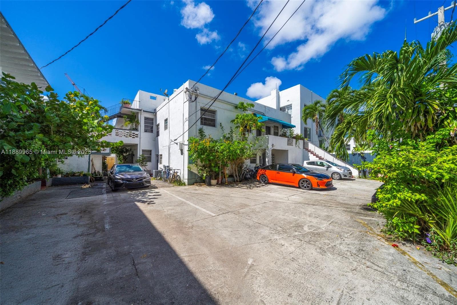 A11889965 — Miami Beach — 10