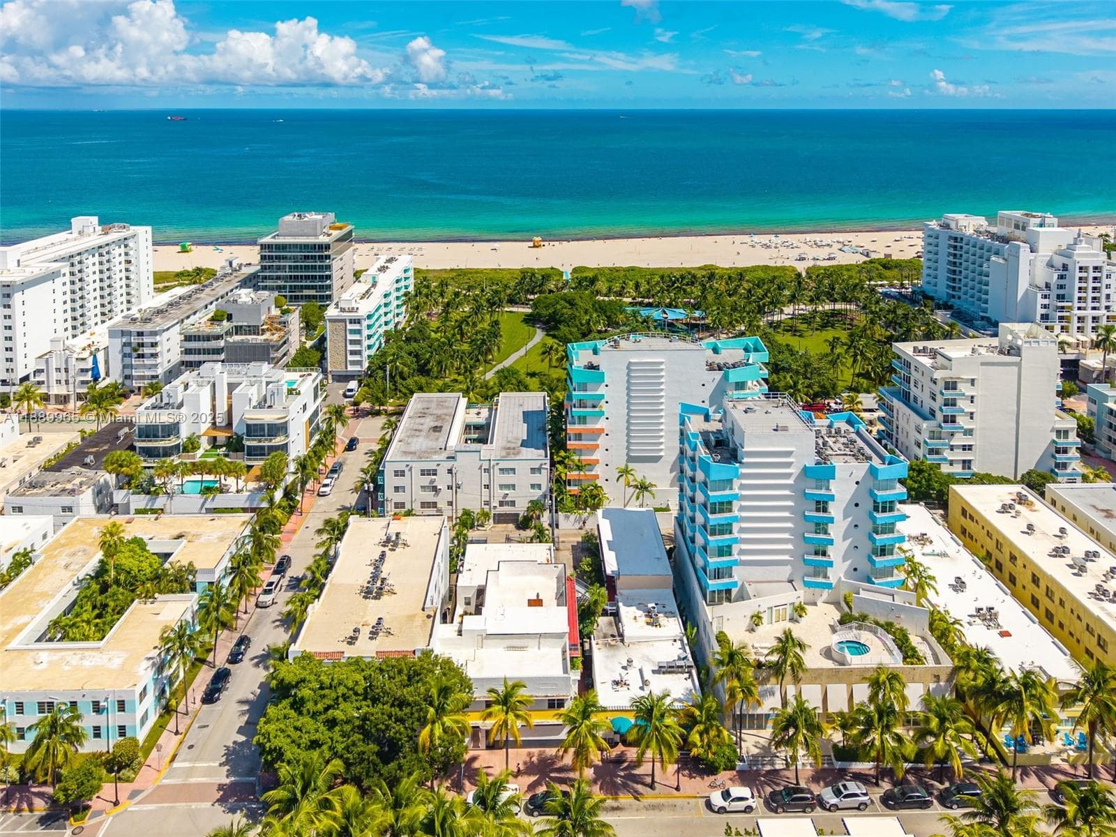 A11889965 — Miami Beach — 18