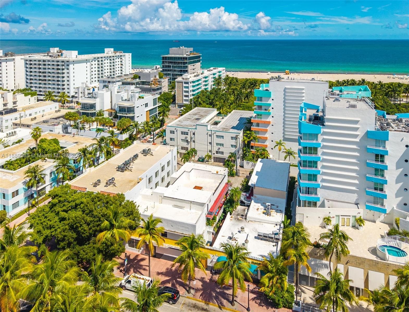 A11889965 — Miami Beach — 15