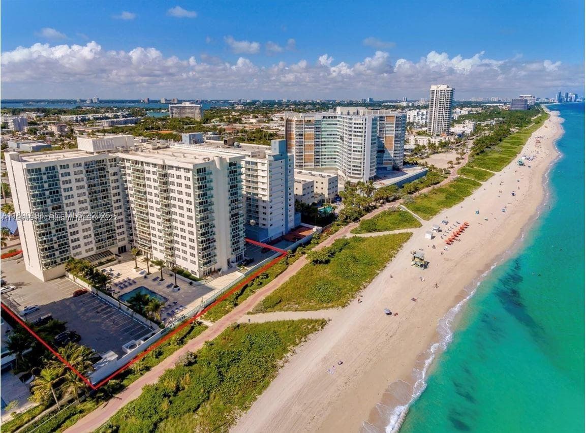 A11890093 — Miami Beach — 57