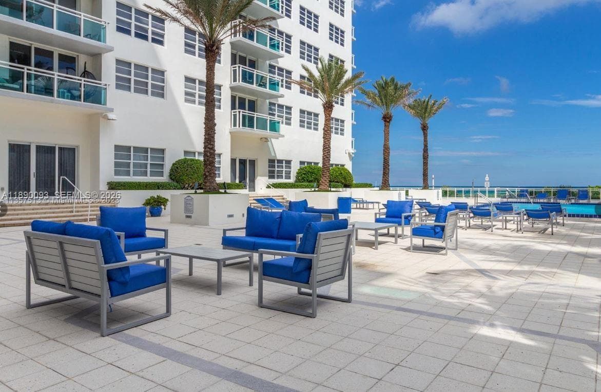 A11890093 — Miami Beach — 53