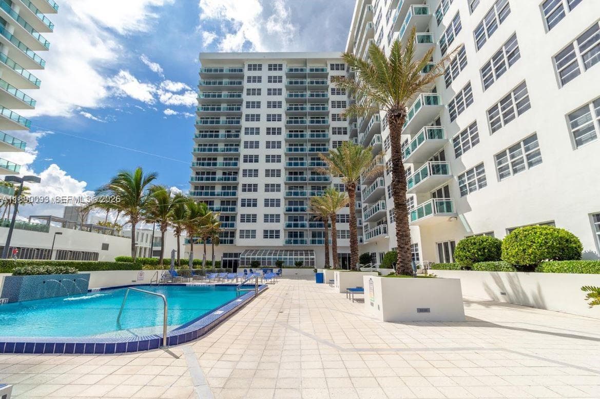 A11890093 — Miami Beach — 54