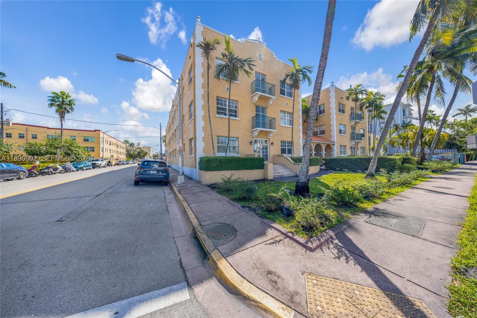 A11890602 — Miami Beach — 7