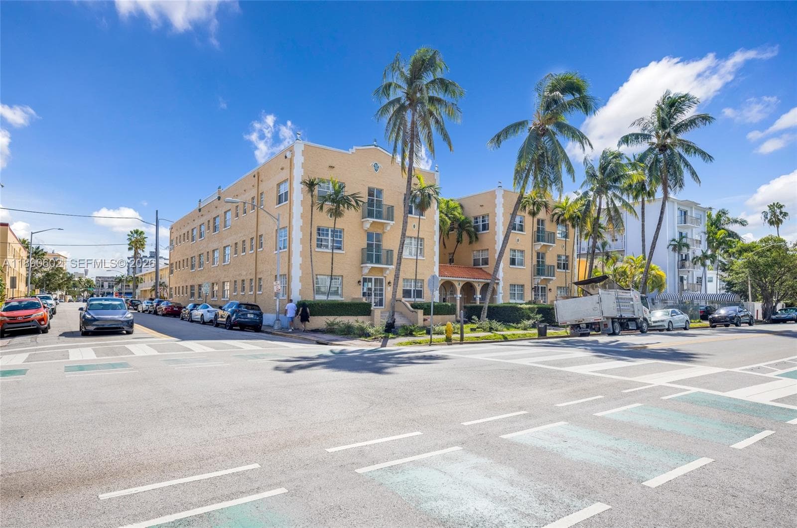 A11890602 — Miami Beach — 8