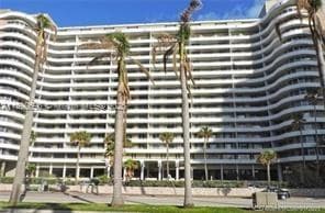 A11890690 — Miami Beach