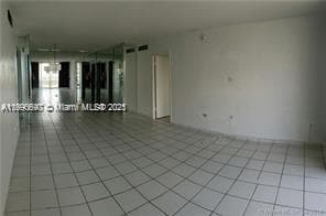 A11890690 — Miami Beach — 9