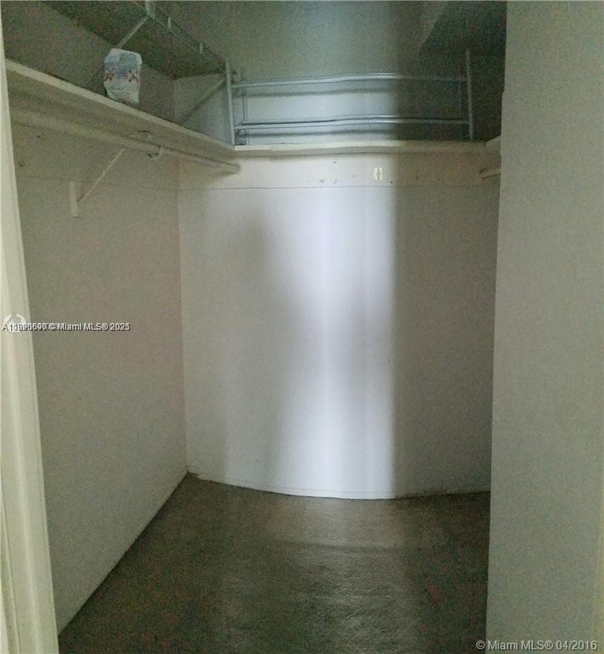 A11890690 — Miami Beach — 10
