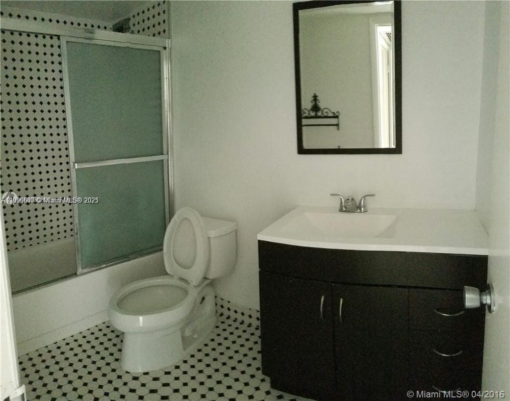 A11890690 — Miami Beach — 14