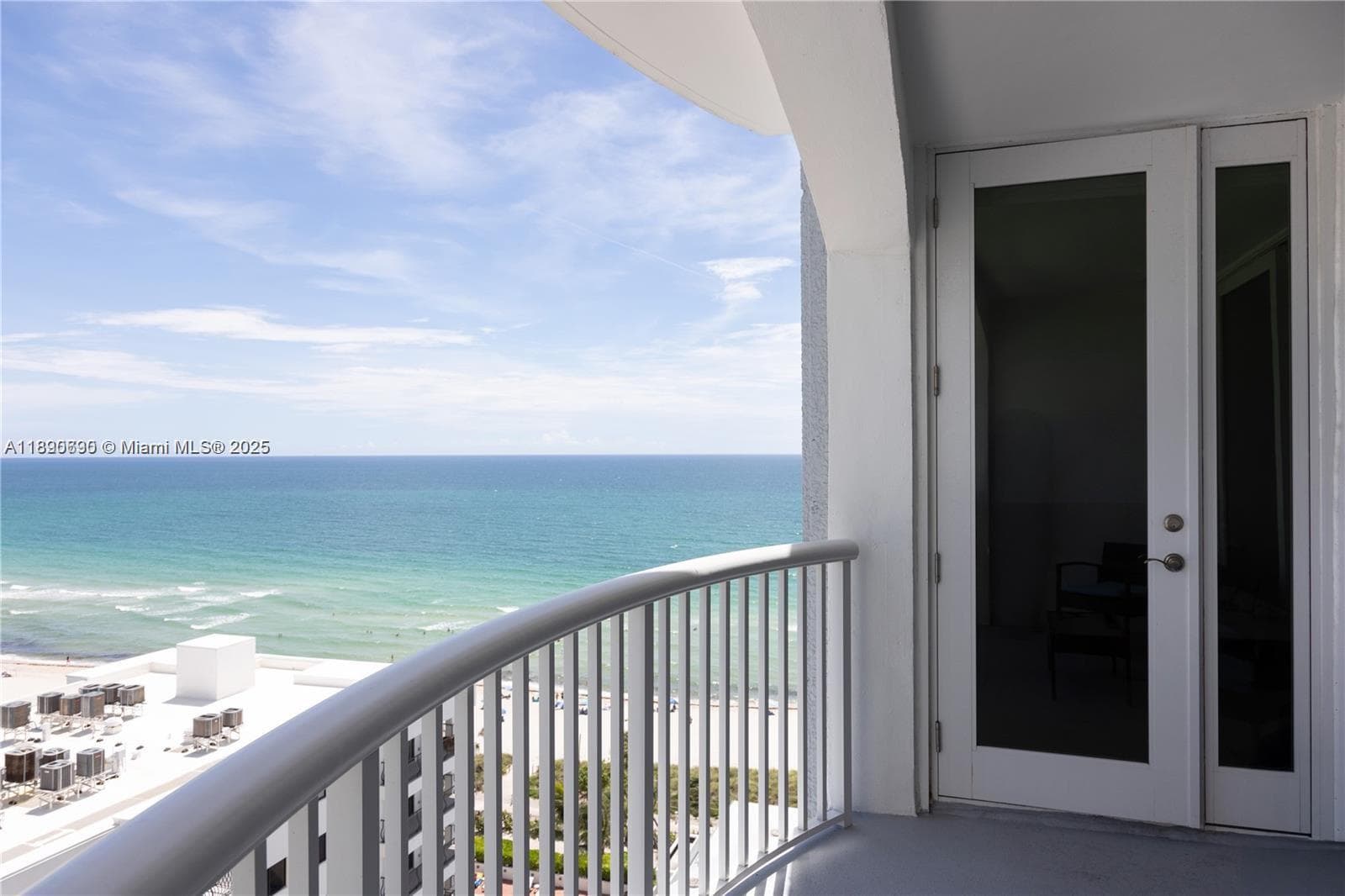 A11890690 — Miami Beach — 21